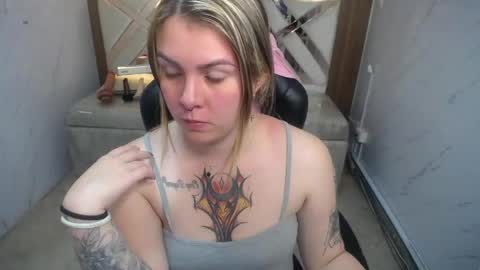 Paula online show from April 16, 12:50 pm