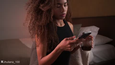 Paula online show from February 5, 8:35 pm