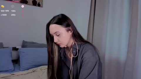 Alice online show from October 16, 8:15 am