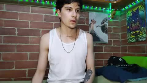 Snapshot of pauldamico chatting on April 18, 11:49 pm Paul DAmico online show from April 18, 11:49 pm