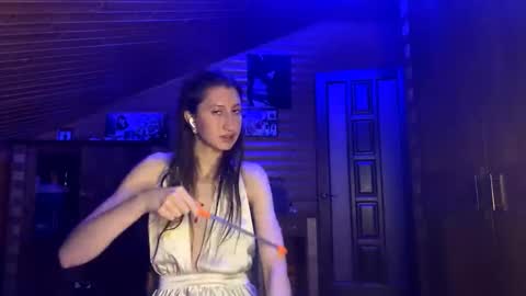Ashley Cooper online show from September 27, 3:28 pm