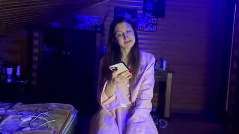 Ashley Cooper online show from October 4, 7:12 pm