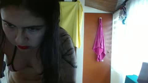 paulet latiin online show from November 30, 8:02 pm