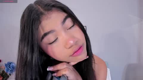 Snapshot of paulete_w chatting on May 23, 12:31 pm Pau online show from May 23, 12:31 pm