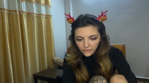 Isla  Chase online show from December 5, 5:39 pm