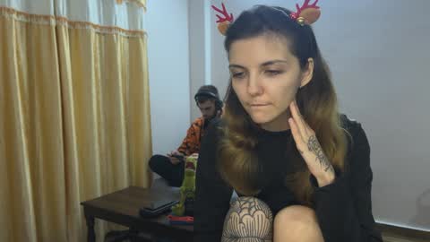 Isla  Chase online show from December 6, 3:33 pm