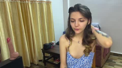 Isla  Chase online show from January 15, 5:26 pm