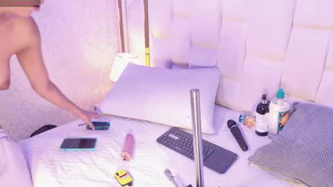 Snapshot of paulina_cano chatting on June 1, 10:00 pm Paulina online show from June 1, 10:00 pm