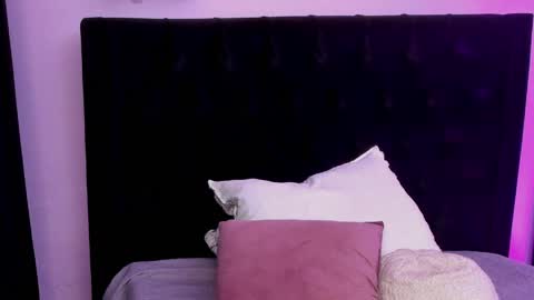 Snapshot of paulina_lopezz chatting on April 21, 1:42 am PAULINA online show from April 21, 1:42 am