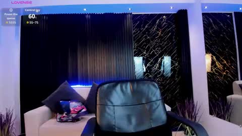 Paulina  online show from February 17, 11:50 am