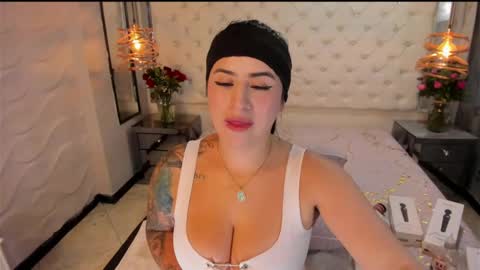paulinabelen21 online show from February 19, 6:33 am