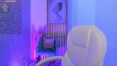Snapshot of paulinabelle chatting on May 29, 5:55 pm Paulina Belle online show from May 29, 5:55 pm