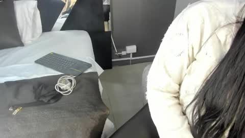 Paulina online show from April 18, 11:47 am