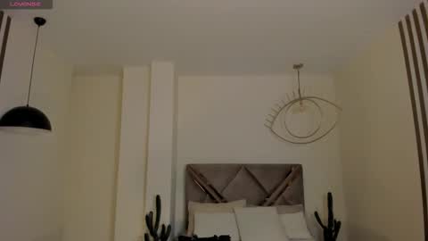 Paulina Santos  online show from March 18, 7:17 pm