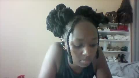 Snapshot of pauline19932016 chatting on November 3, 2:40 pm pauline19932016 online show from November 3, 2:40 pm