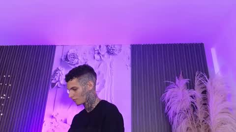 Paulo online show from February 22, 5:40 am