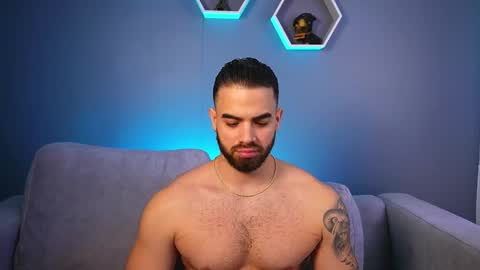 Paul Phoenix online show from February 3, 7:30 pm