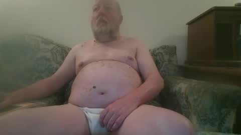 Snapshot of pavilionbill1 chatting on April 28, 4:17 am pavilionbill1 online show from April 28, 4:17 am
