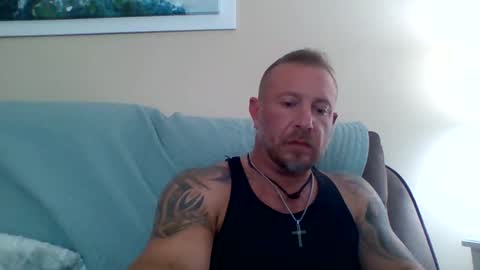 paytondaniel44 online show from April 22, 8:10 pm