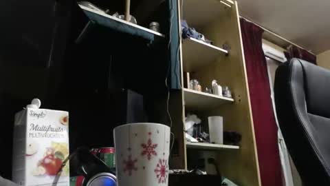 pc8474408 online show from December 4, 2:04 pm