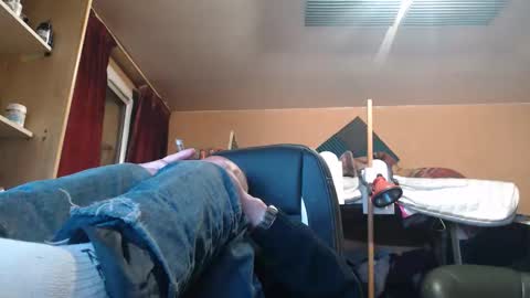 Snapshot of pc8474408 chatting on April 22, 2:03 am pc8474408 online show from April 22, 2:03 am