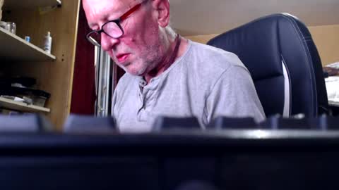 pc8474408 online show from July 12, 10:28 am