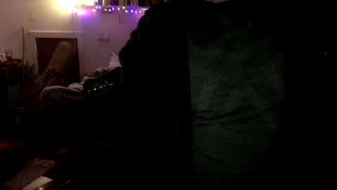 pea23 online show from January 17, 9:39 pm