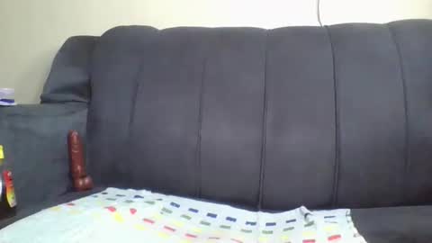 peach_melbah online show from March 8, 8:01 pm