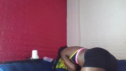 Snapshot of peach_melbah chatting on May 14, 10:16 pm peach_melbah online show from May 14, 10:16 pm