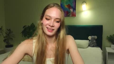 Lexy Peach online show from October 7, 10:18 pm