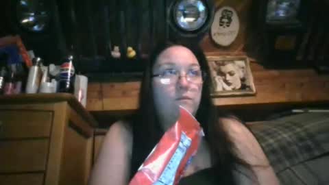 Snapshot of peachtree197 chatting on February 14, 3:11 am peachtree197 online show from February 14, 3:11 am