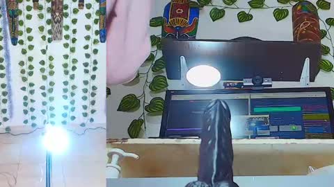 Snapshot of peachy__baby chatting on May 5, 11:18 am peachy__baby online show from May 5, 11:18 am