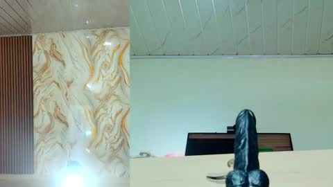 Snapshot of peachy__baby chatting on July 6, 11:07 am peachy__baby online show from July 6, 11:07 am