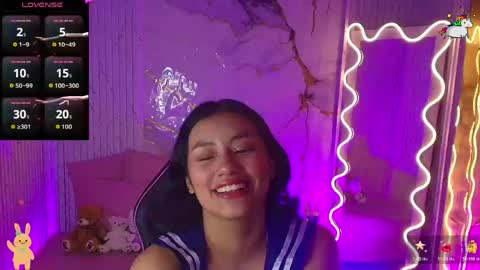 peachy_tay online show from April 17, 11:02 am