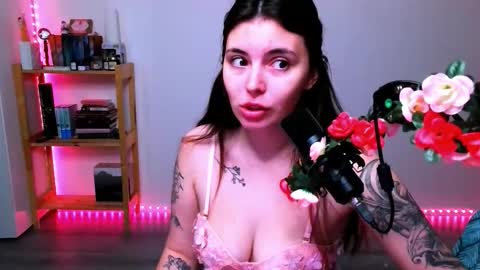 Peachy online show from October 11, 6:06 pm