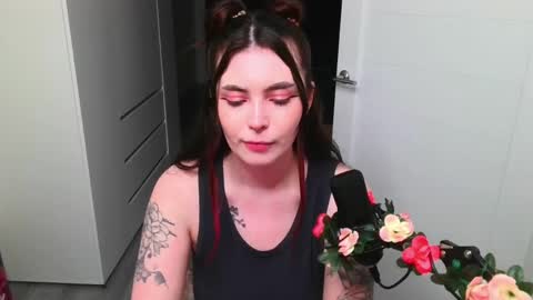 Snapshot of peachybabe__ chatting on May 1, 7:40 pm Peachy online show from May 1, 7:40 pm