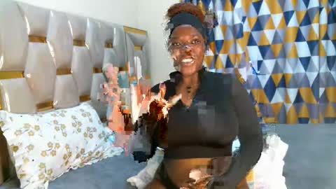 Peachy online show from November 3, 2:18 pm