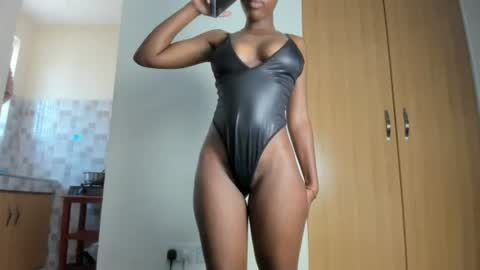 Snapshot of peachynaughty chatting on July 21, 9:55 am peachy online show from July 21, 9:55 am