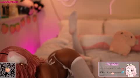 peachypeachgirl online show from February 12, 1:44 am