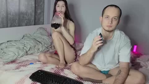 Rina and Max online show from February 9, 9:02 am