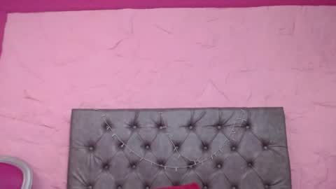 Snapshot of pearl_micheltsm chatting on April 27, 7:12 pm michel online show from April 27, 7:12 pm