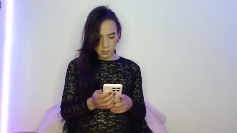 Snapshot of pearlatin chatting on March 18, 8:45 pm pearlatin online show from March 18, 8:45 pm