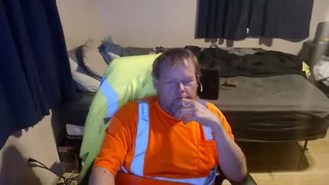 Snapshot of pecker40 chatting on February 1, 11:03 pm pecker40 online show from February 1, 11:03 pm