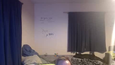 Snapshot of pecker40 chatting on February 22, 4:46 am pecker40 online show from February 22, 4:46 am