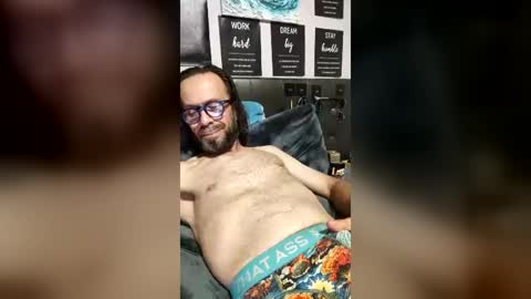 pedrocoelhopio online show from June 27, 1:32 am