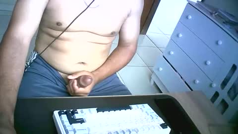 Snapshot of pedrohenriqueqq2309 chatting on October 14, 1:01 pm pedrohenriqueqq2309 online show from October 14, 1:01 pm