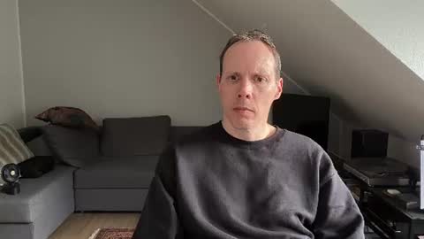 Snapshot of pedrohh chatting on June 13, 2:59 pm Arno online show from June 13, 2:59 pm