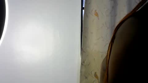 Snapshot of peekyshams chatting on June 10, 5:50 am peekyshams online show from June 10, 5:50 am