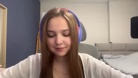 Snapshot of peepapa chatting on June 23, 3:10 pm Luna Vale online show from June 23, 3:10 pm
