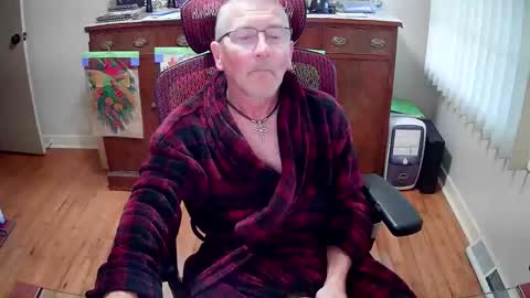 peepingmale online show from November 16, 9:53 pm
